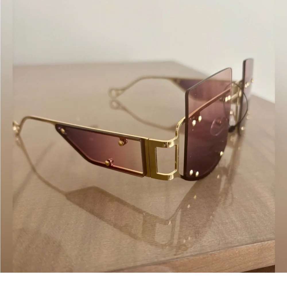 Stylish Brown Sunglasses FENTY LOVERS! - Picture 3 of 4